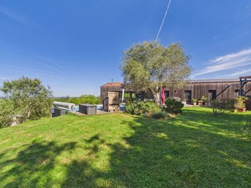 243a8baac37193cc1953336ca36fc8ffbc6e877d13200