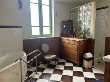 ea4baf648c11a77313549d16cf900426805c153fd8403