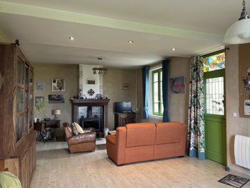 e3087a1d481e93a7b5898fe9b07279e453515c42a9403