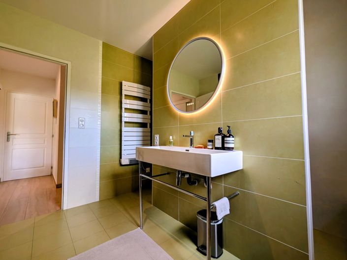 Image No.13-2 Bed House for sale