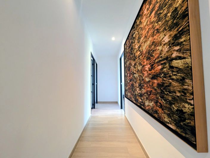 Image No.8-2 Bed House for sale