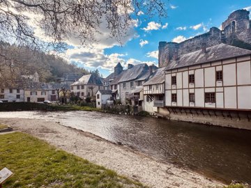 35074a80661164f873108b02b67bd9f1f894eaad9b403