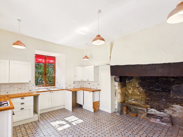 Image No.4-5 Bed House for sale