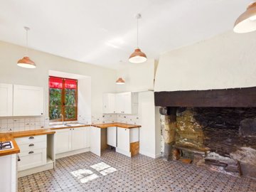 ef80600fb297e5005213842e79bba90fbc1aaf61a5200