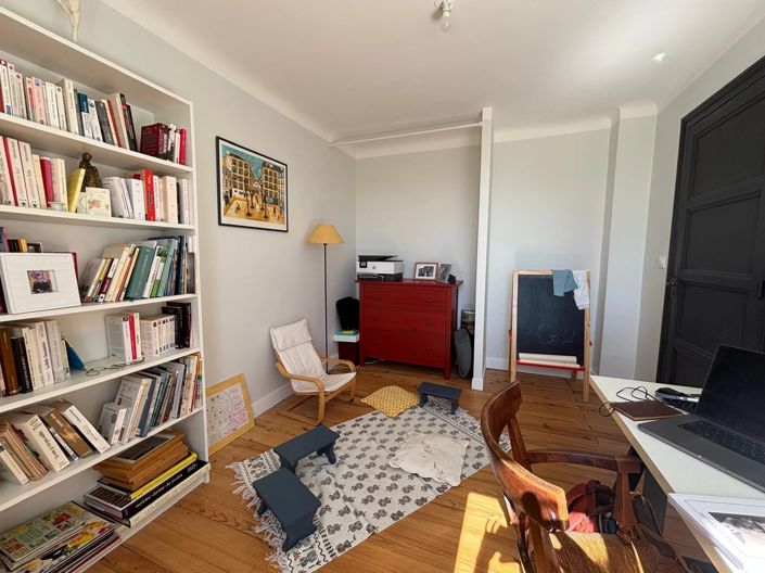 Image No.13-5 Bed House for sale