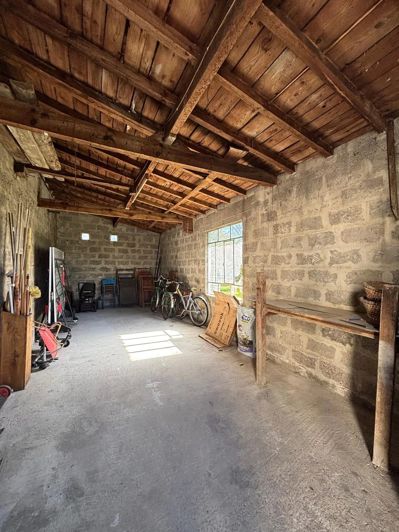 Image No.12-5 Bed House for sale