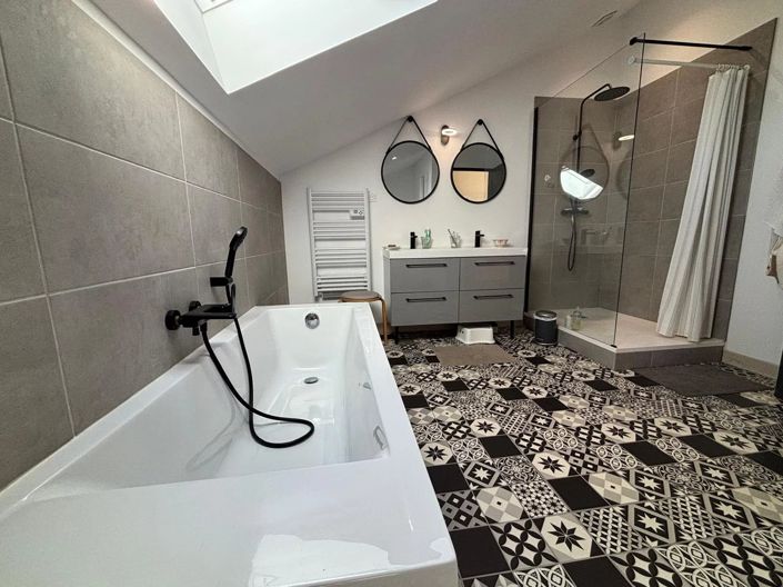 Image No.4-5 Bed House for sale