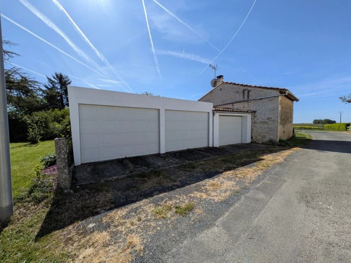 Image No.15-5 Bed Village House for sale