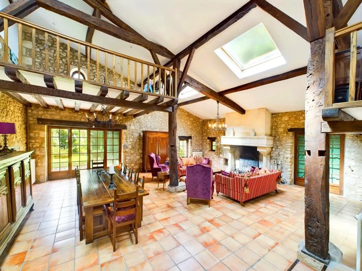 Image No.3-6 Bed House for sale