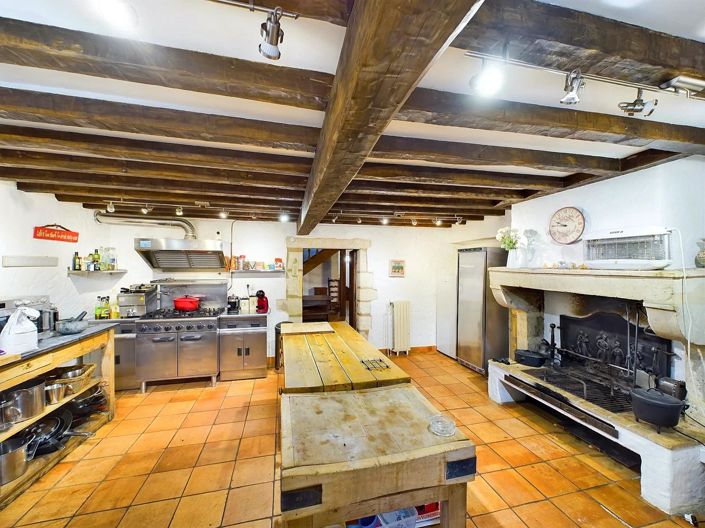 Image No.4-6 Bed House for sale