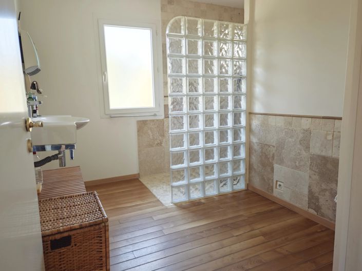 Image No.12-3 Bed House for sale