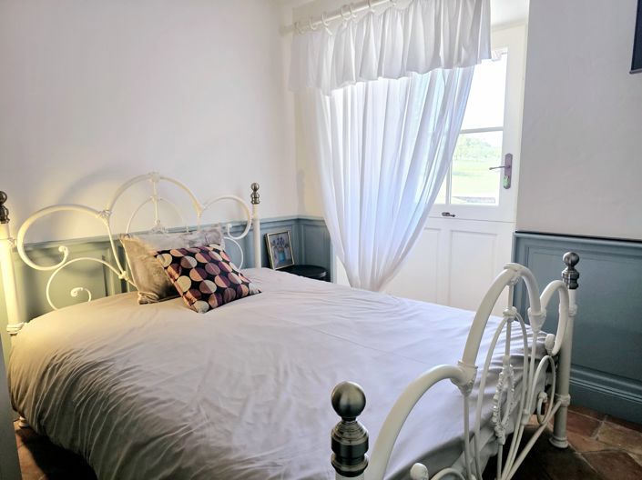 Image No.12-7 Bed House for sale