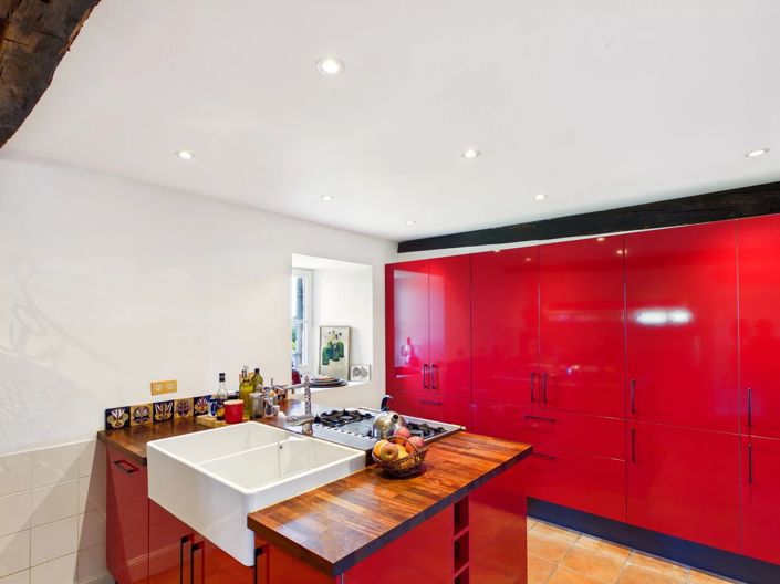 Image No.7-7 Bed House for sale