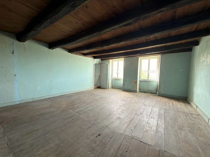 Image No.12-4 Bed House for sale