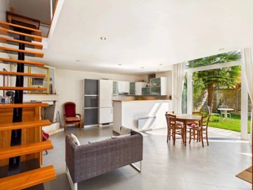 9ded02e8d441de680a5f097c3c5d3c48e04a364eec200