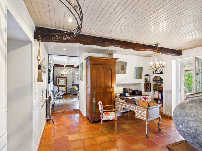 Image No.4-4 Bed House for sale