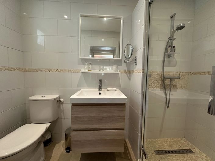 Image No.11-4 Bed House for sale