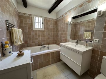 46d0f3caf196b65ee83e07f62e2511e1b562883009403