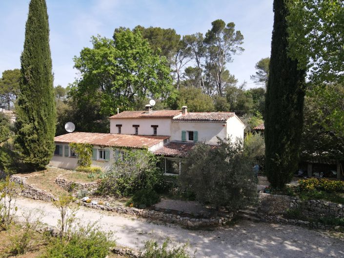 Image No.2-4 Bed House for sale