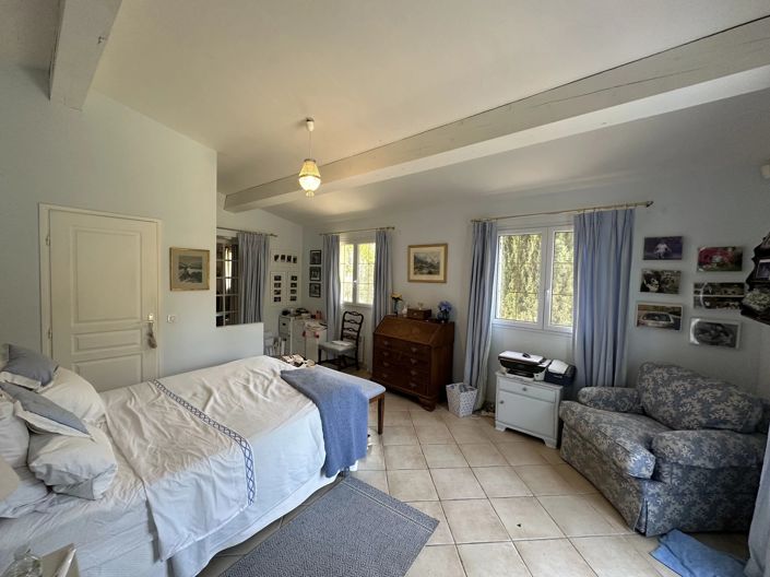 Image No.9-4 Bed House for sale