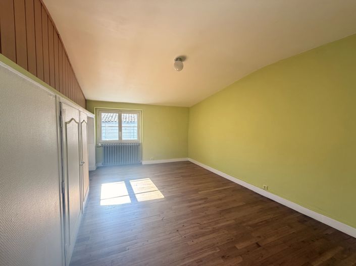 Image No.10-4 Bed House for sale