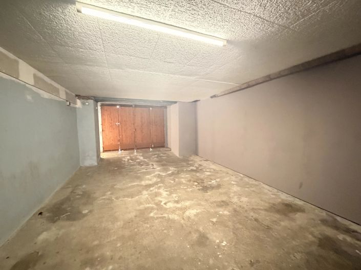 Image No.15-4 Bed House for sale