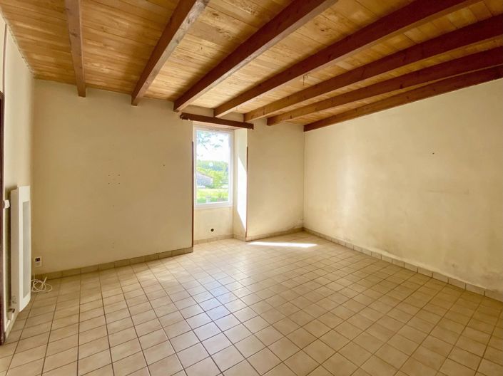 Image No.10-1 Bed House for sale