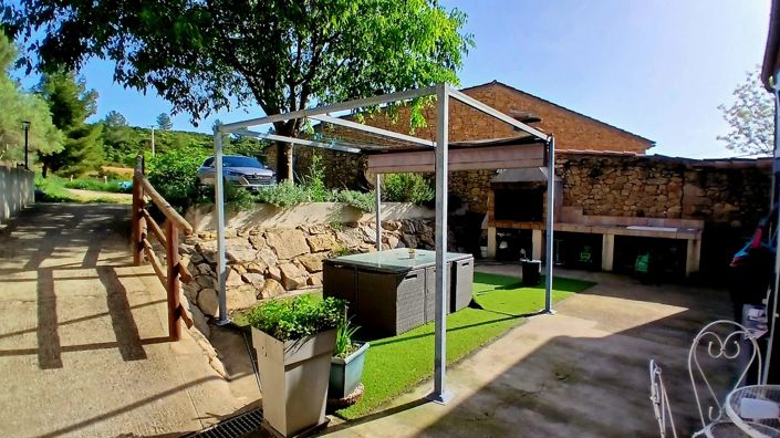 Image No.7-3 Bed House for sale