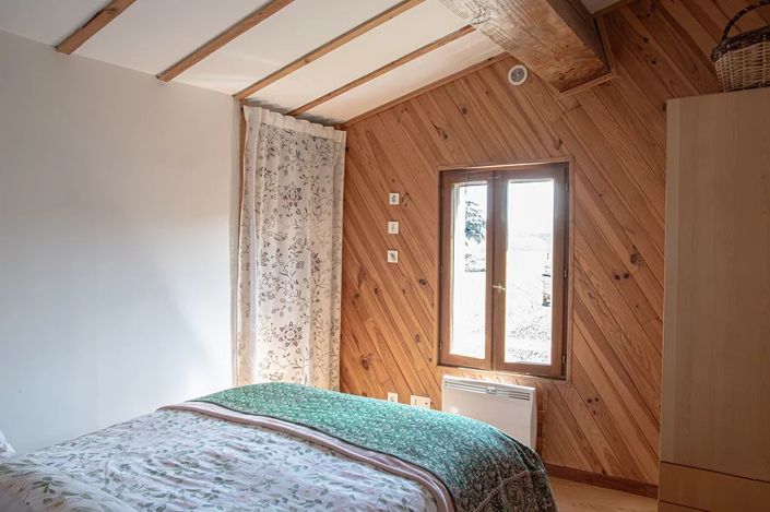 Image No.10-5 Bed House for sale