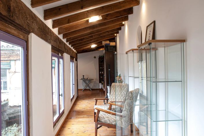 Image No.6-5 Bed House for sale