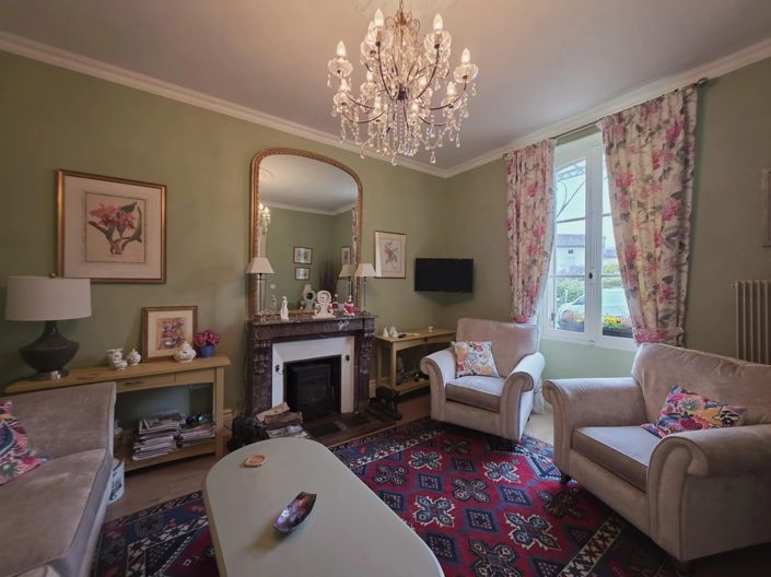 Image No.6-3 Bed House for sale