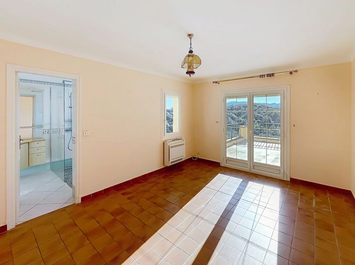 Image No.13-4 Bed House for sale