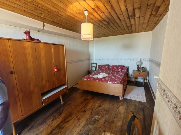 Image No.13-6 Bed House for sale