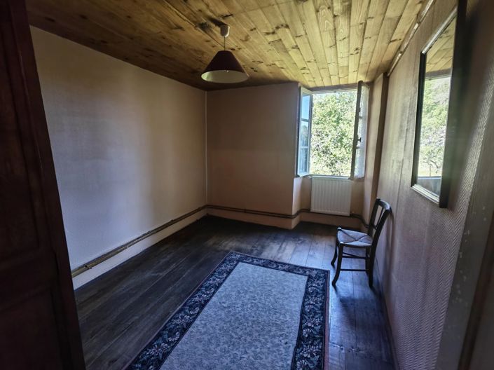 Image No.14-6 Bed House for sale