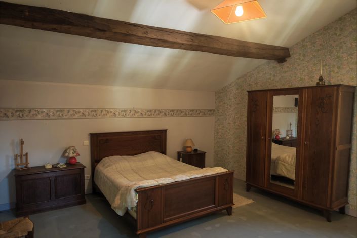 Image No.7-6 Bed House for sale