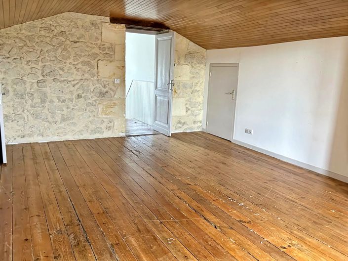 Image No.14-3 Bed Village House for sale