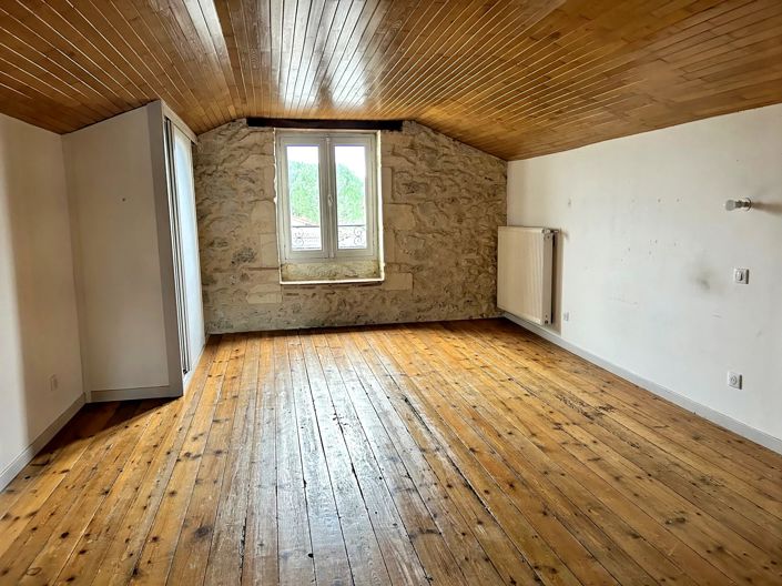 Image No.15-3 Bed Village House for sale