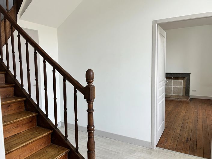 Image No.6-3 Bed Village House for sale