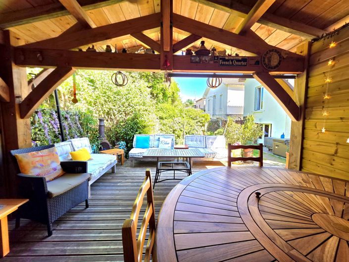 Image No.10-3 Bed House for sale