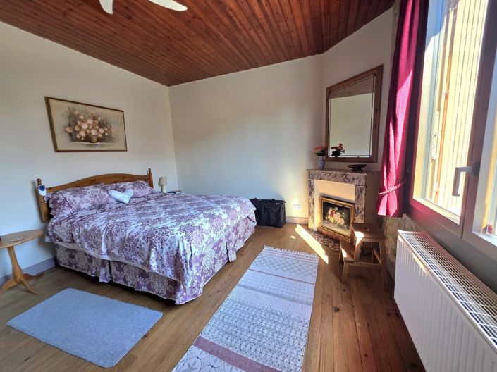 Image No.8-3 Bed House for sale