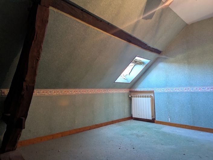 Image No.10-2 Bed Village House for sale