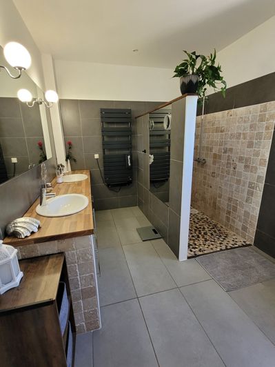 Image No.14-4 Bed House for sale