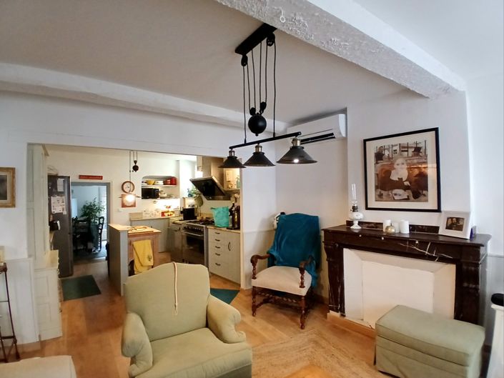 Image No.8-5 Bed House for sale