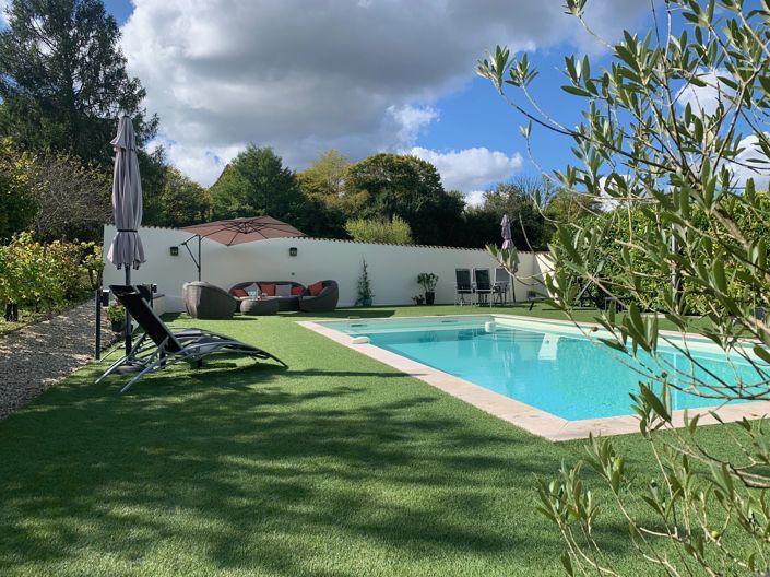 Image No.2-5 Bed House for sale