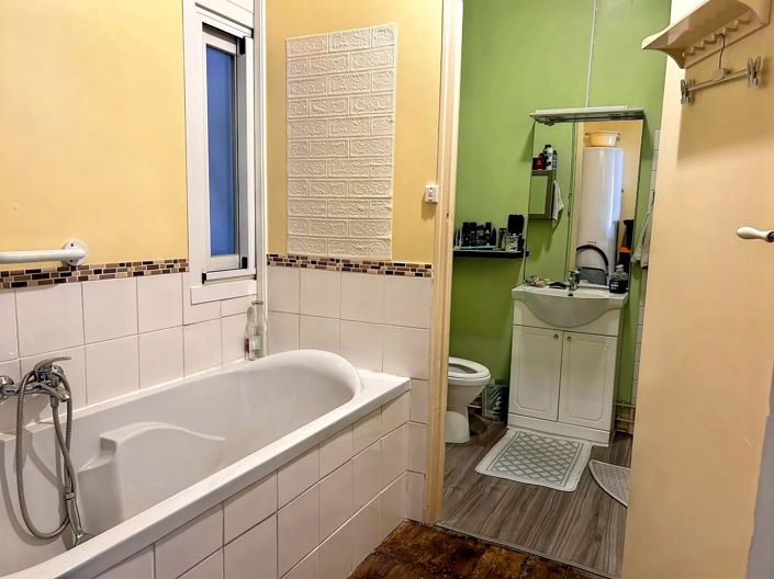 Image No.15-2 Bed Village House for sale