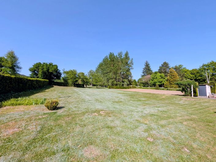 Image No.11-2 Bed House for sale