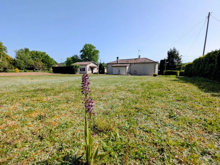 Image No.13-2 Bed House for sale