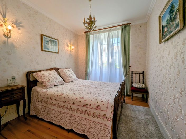 Image No.8-2 Bed House for sale