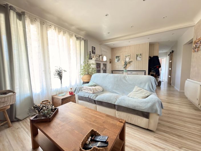 Image No.7-3 Bed House for sale