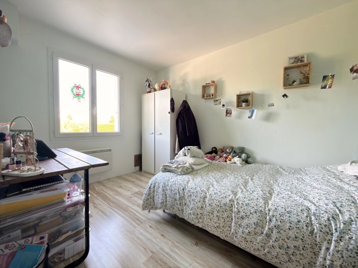 Image No.9-3 Bed House for sale